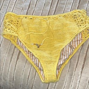 CROCHET SWIM BOTTOMS!